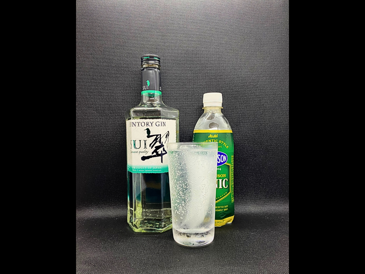 翠（SUI）」和素材を使用して造られるジンの飲み方をご紹介します - お